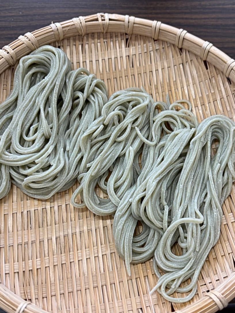 そば切りの様子