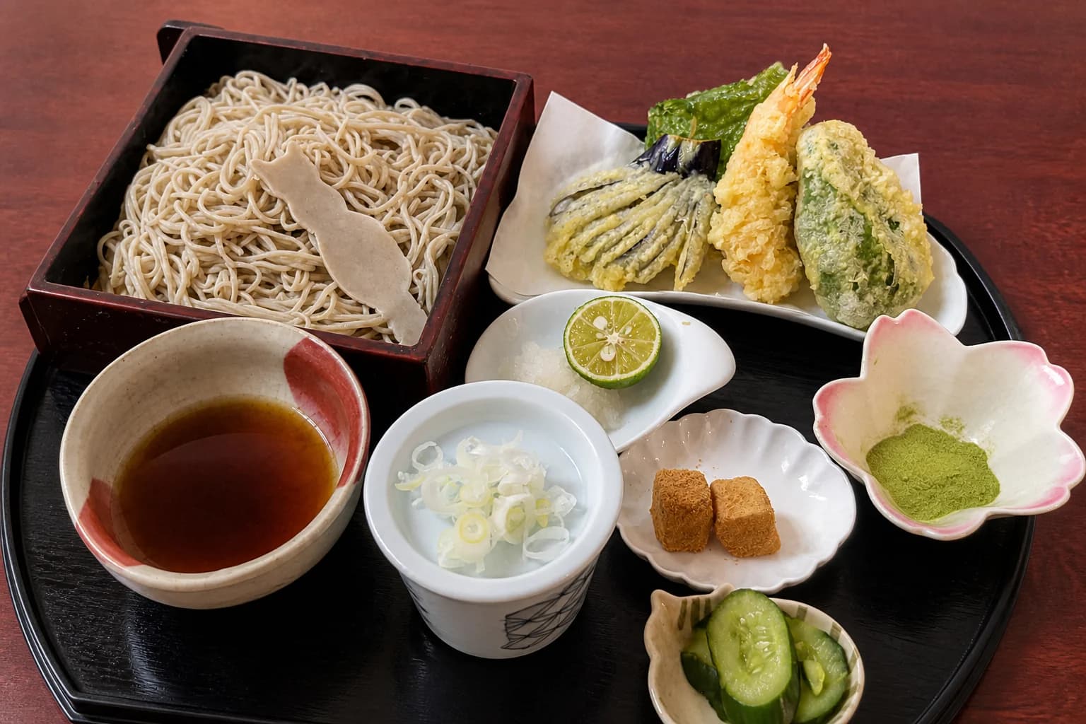 An example of handmade soba and tempura served at dinner