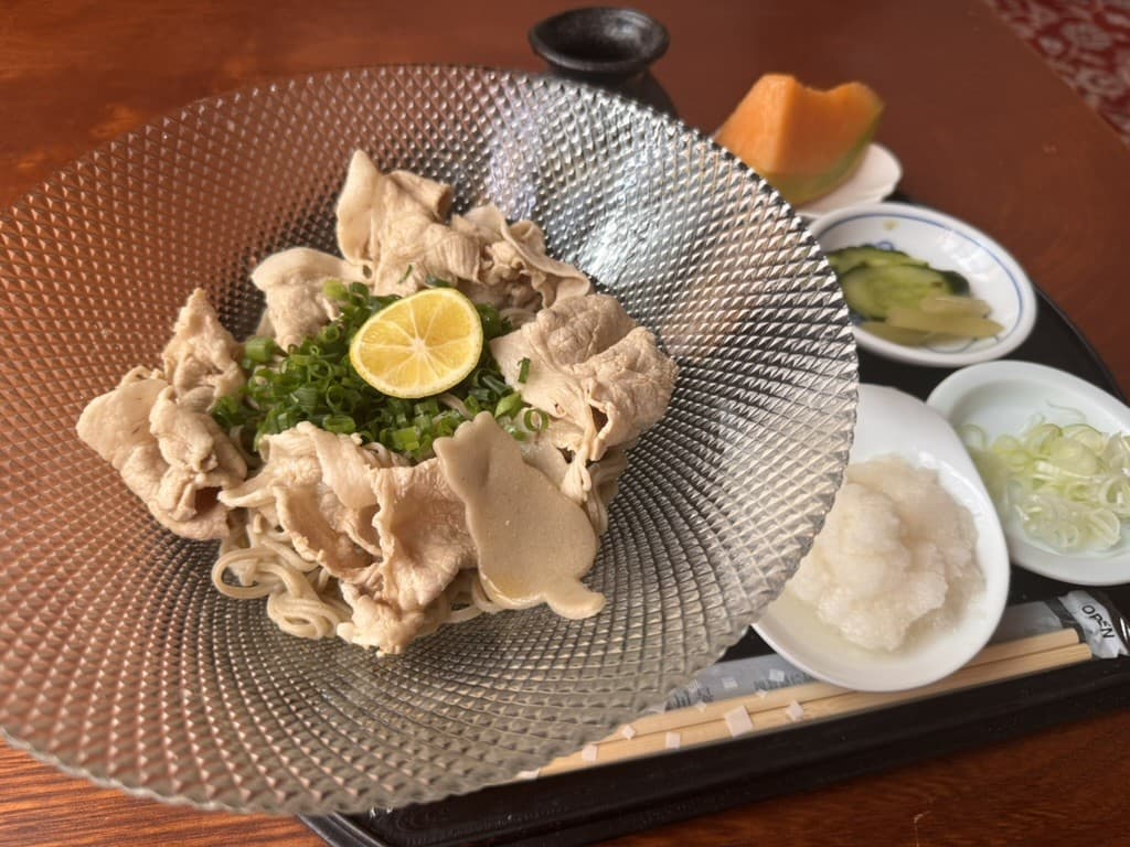 冷しゃぶそば
